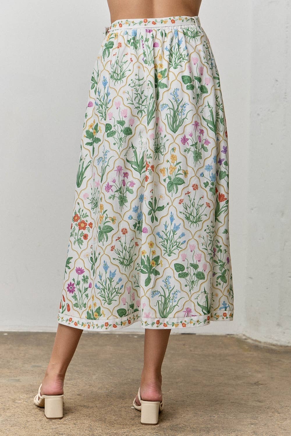 FLORAL PRINT MIDI WRAP SKIRT